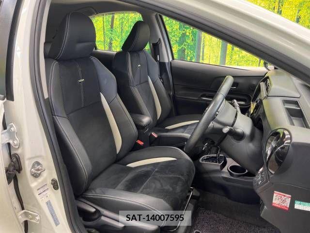 Toyota AQUA 2015-05 240296-8