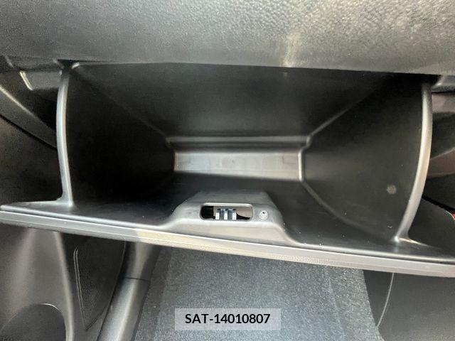 Suzuki SWIFT 2023-11 369052-14