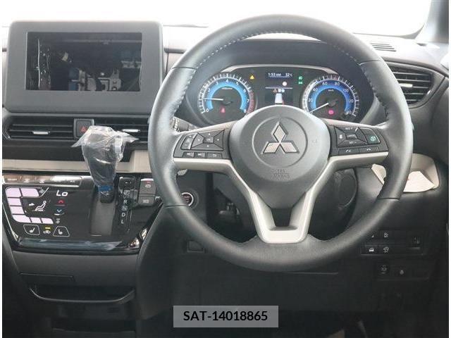 Mitsubishi DELICA MINI 2023-07 267495-10
