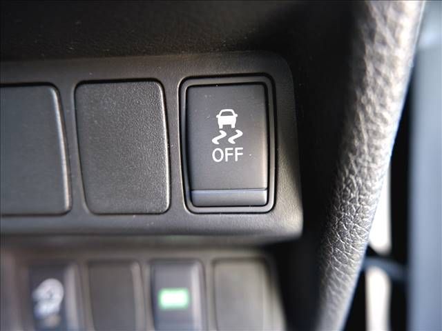 Nissan X-TRAIL 2014-02 1336-7