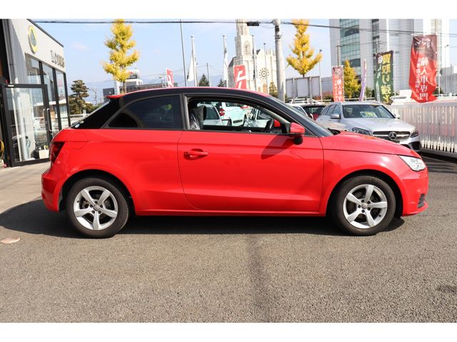 Audi A1 2015-11 182633-3