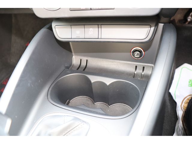 Audi A1 2015-11 182633-22