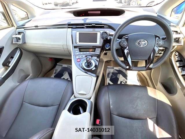 Toyota PRIUS 2013-12 283108-1