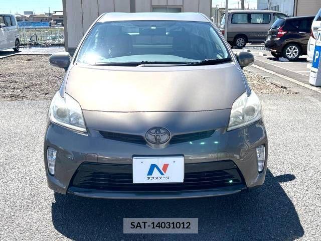 Toyota PRIUS 2013-12 283108-13