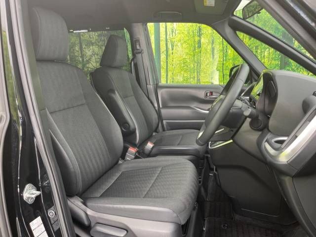 Toyota NOAH 2023-07 194880-8