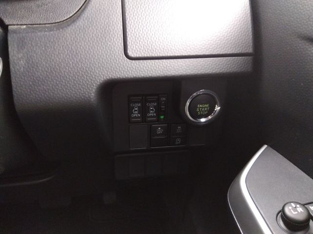 Toyota ROOMY 2017-06 184288-6