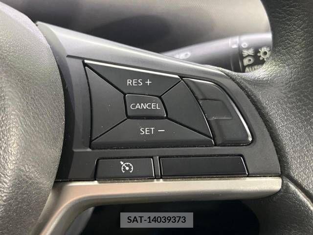 Nissan SERENA 2016-09 367633-7