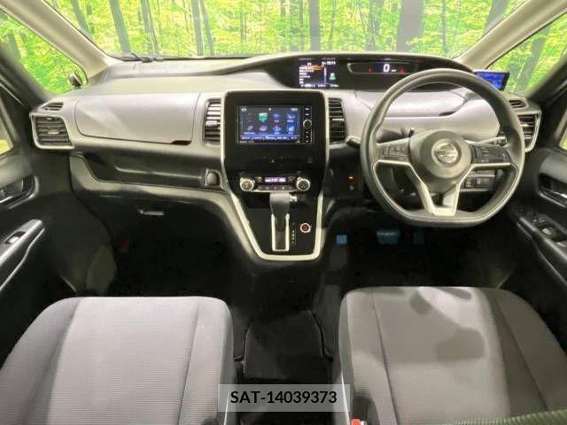 Nissan SERENA 2016-09 367633-1