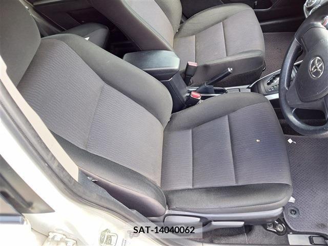 Toyota COROLLA FIELDER 2018-06 328311-10