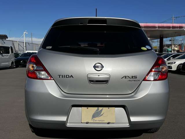 Nissan TIIDA 2010-12 185830-10