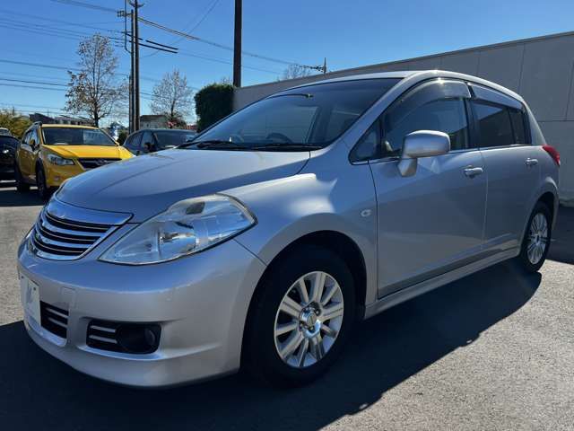 Nissan TIIDA 2010-12 185830-1