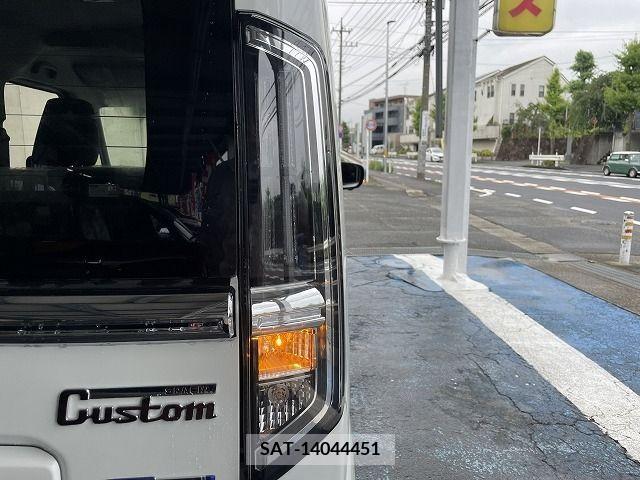 Suzuki SPACIA 2023-12 340376-24