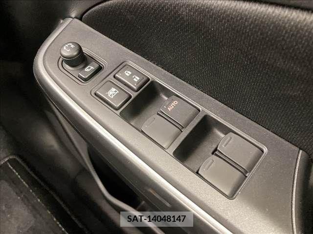 Suzuki SWIFT 2017-02 221742-10
