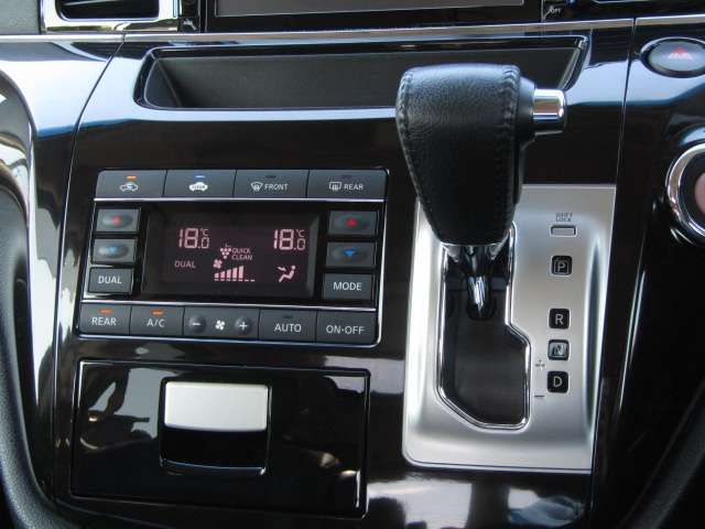 Nissan ELGRAND 2015-03 6150-14