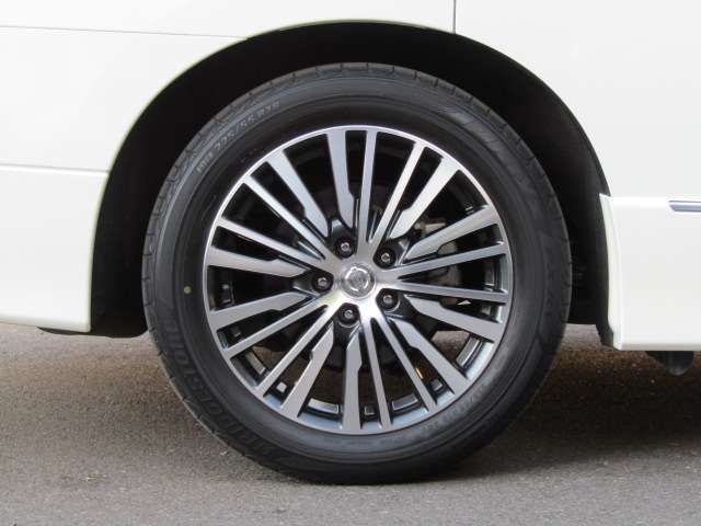 Nissan ELGRAND 2015-03 6150-7