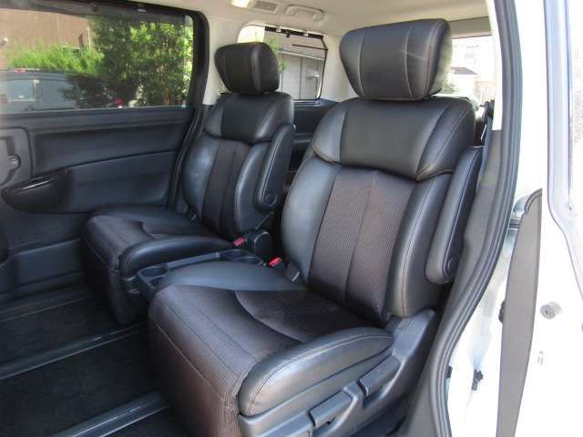 Nissan ELGRAND 2015-03 6150-10