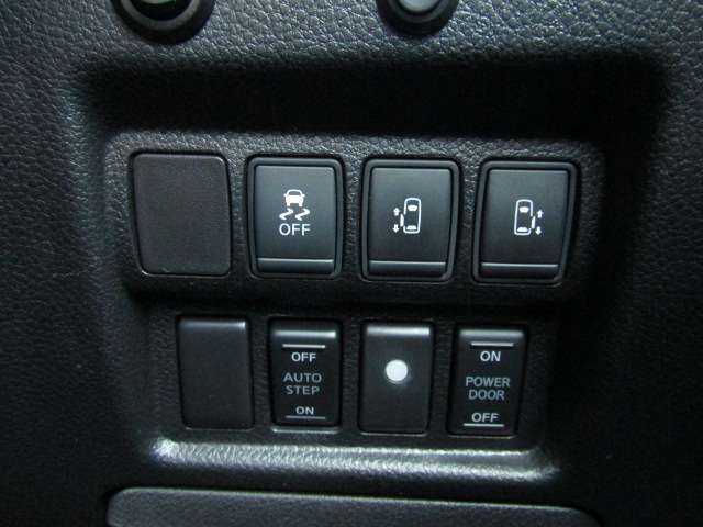 Nissan ELGRAND 2015-03 6150-15