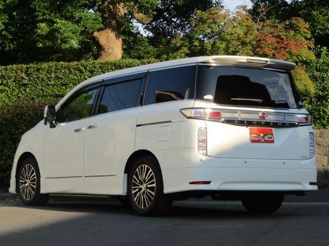 Nissan ELGRAND 2015-03 6150-6