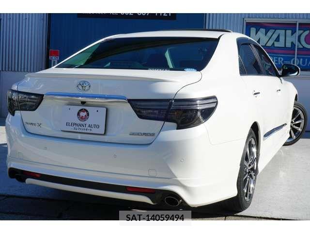 Toyota MARK X 2019-12 304421-8