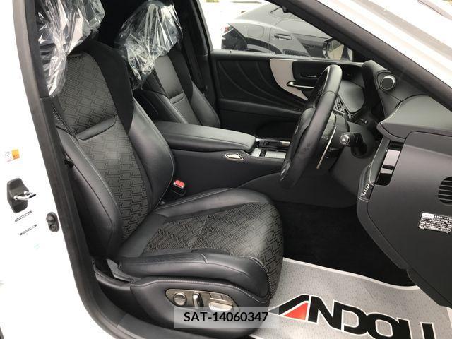 Lexus LS 2018-03 233837-11