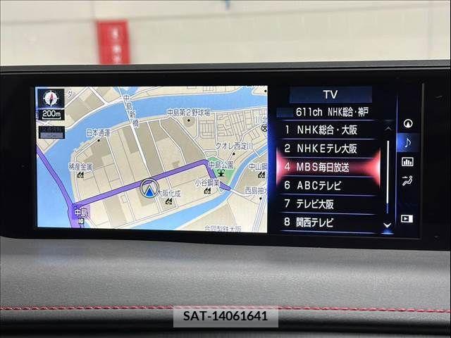 Lexus UX 2019-06 240146-2
