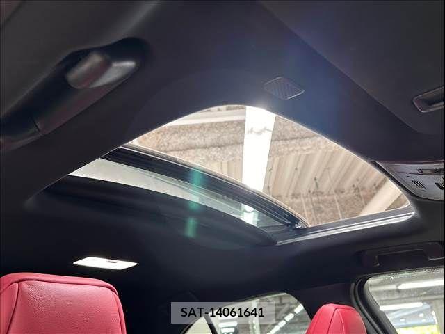 Lexus UX 2019-06 240146-4