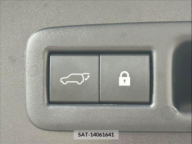 Lexus UX 2019-06 240146-6