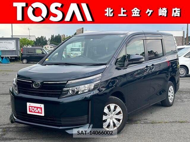 Toyota VOXY 2015-10 330331-0