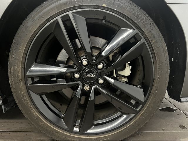 Ford MUSTANG 2015-03 23484-7