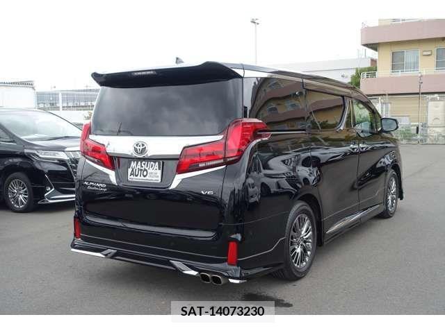 Toyota ALPHARD 2022-06 204075-6