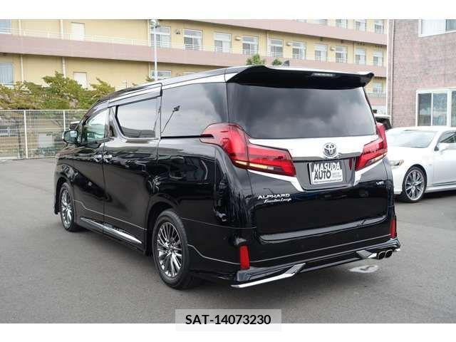 Toyota ALPHARD 2022-06 204075-4