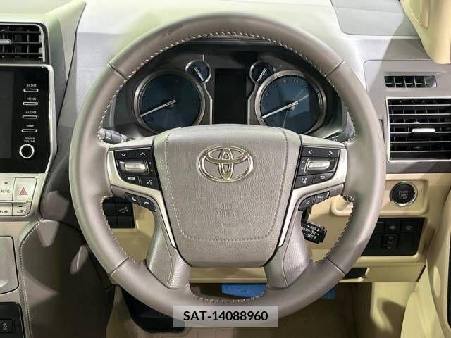 Toyota LAND CRUISER PRADO 2023-02 362445-11