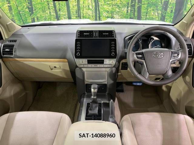 Toyota LAND CRUISER PRADO 2023-02 362445-1