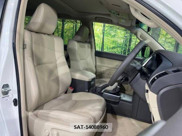 Toyota LAND CRUISER PRADO 2023-02 362445-8