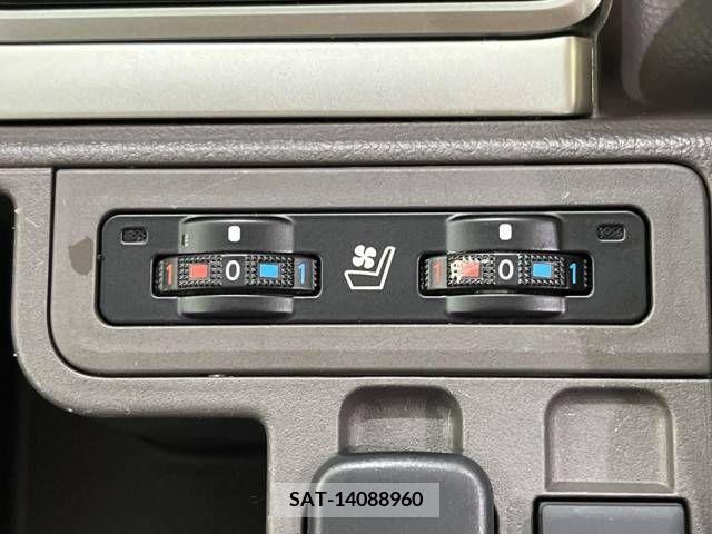 Toyota LAND CRUISER PRADO 2023-02 362445-7