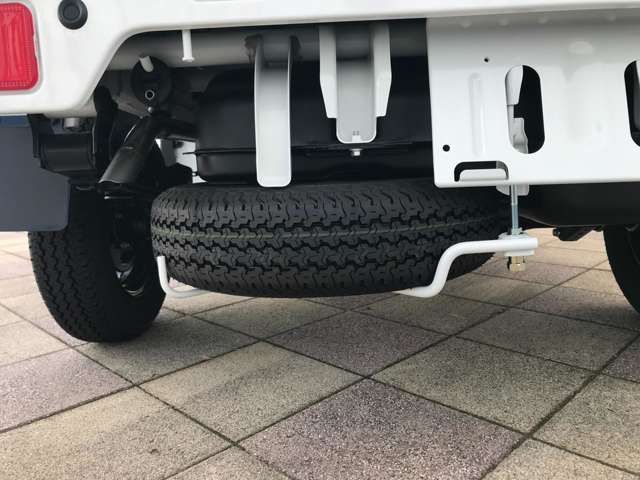 Suzuki CARRY TRUCK 2023-07 196805-14