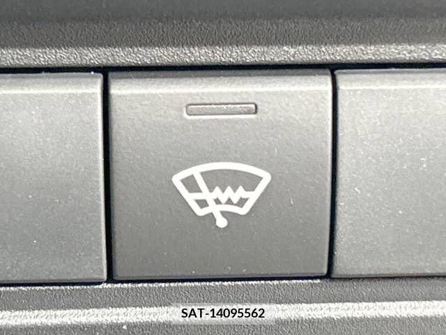 Toyota YARIS 2022-12 336784-2
