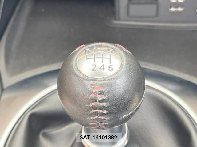 Mazda ROADSTER 2018-09 247142-2