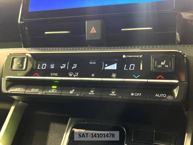 Toyota VOXY 2022-08 289061-6