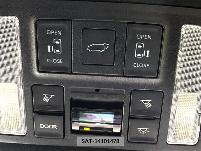 Toyota VOXY 2022-08 289061-5