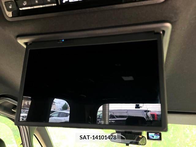 Toyota VOXY 2022-08 289061-3