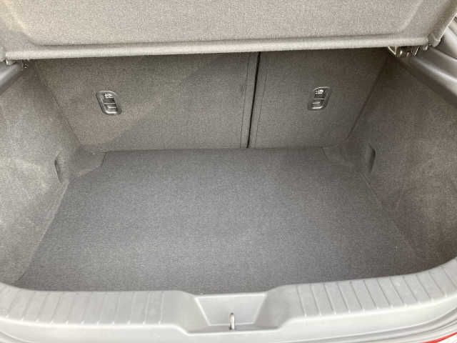 Mazda MAZDA3 2022-09 11320-8
