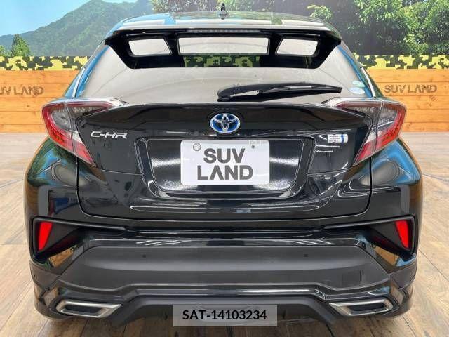 Toyota C-HR 2017-03 264058-15