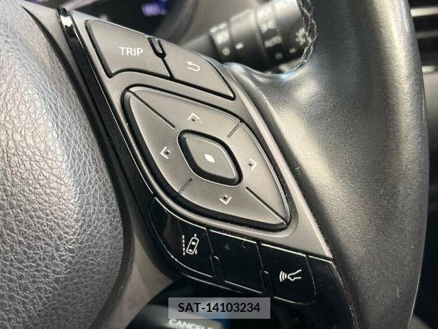 Toyota C-HR 2017-03 264058-4