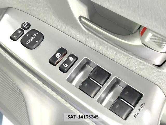 Toyota PRIUS ALPHA 2013-06 322256-7