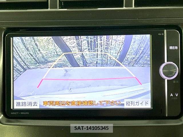 Toyota PRIUS ALPHA 2013-06 322256-3