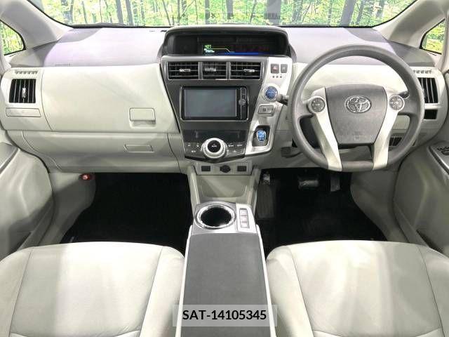 Toyota PRIUS ALPHA 2013-06 322256-1