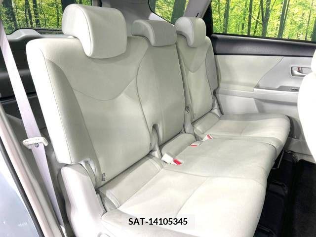Toyota PRIUS ALPHA 2013-06 322256-9