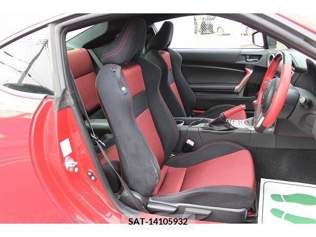 Toyota 86 2013-03 211573-12