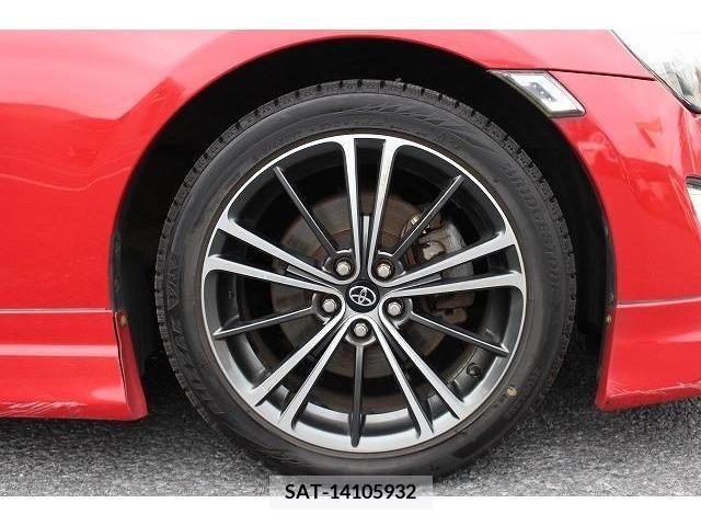 Toyota 86 2013-03 211573-11